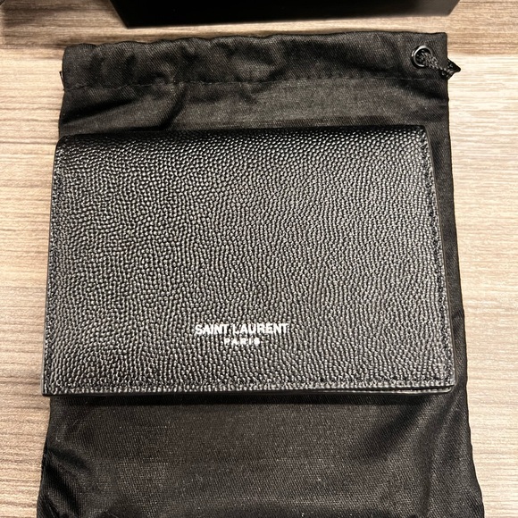 SAINT LAURENT PARIS BUSINESS CARD HOLDER WITH FLAP IN GRAIN DE POUDRE LEATHER - Picture 4 of 7